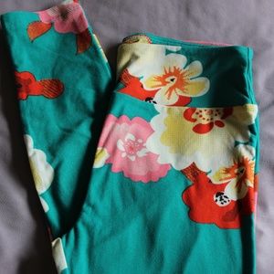 Lularoe Leggings OS Hawaiian Hibiscus Floral
